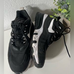 air 70 react black